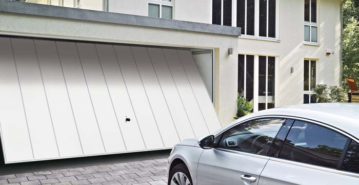 Hoermann Produkte Berry Schwingtore Vorschau 700x360 20150919 1025362892